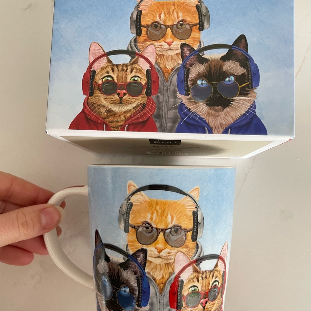 Luxury PPD “Chillin Cats” Gift-boxed mug